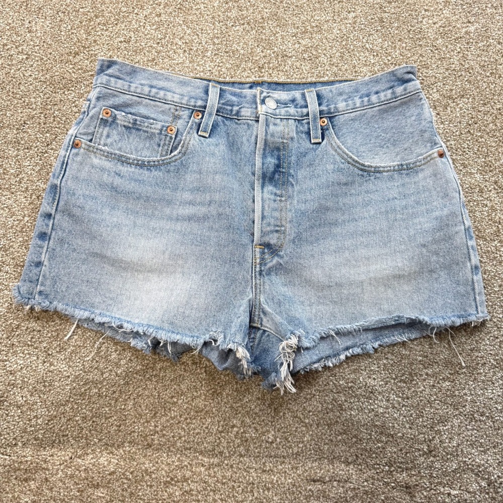 Levis 501 Original Cut-Off Denim Shorts Light Wash W30 Button Fly 30 VTG Raw Hem